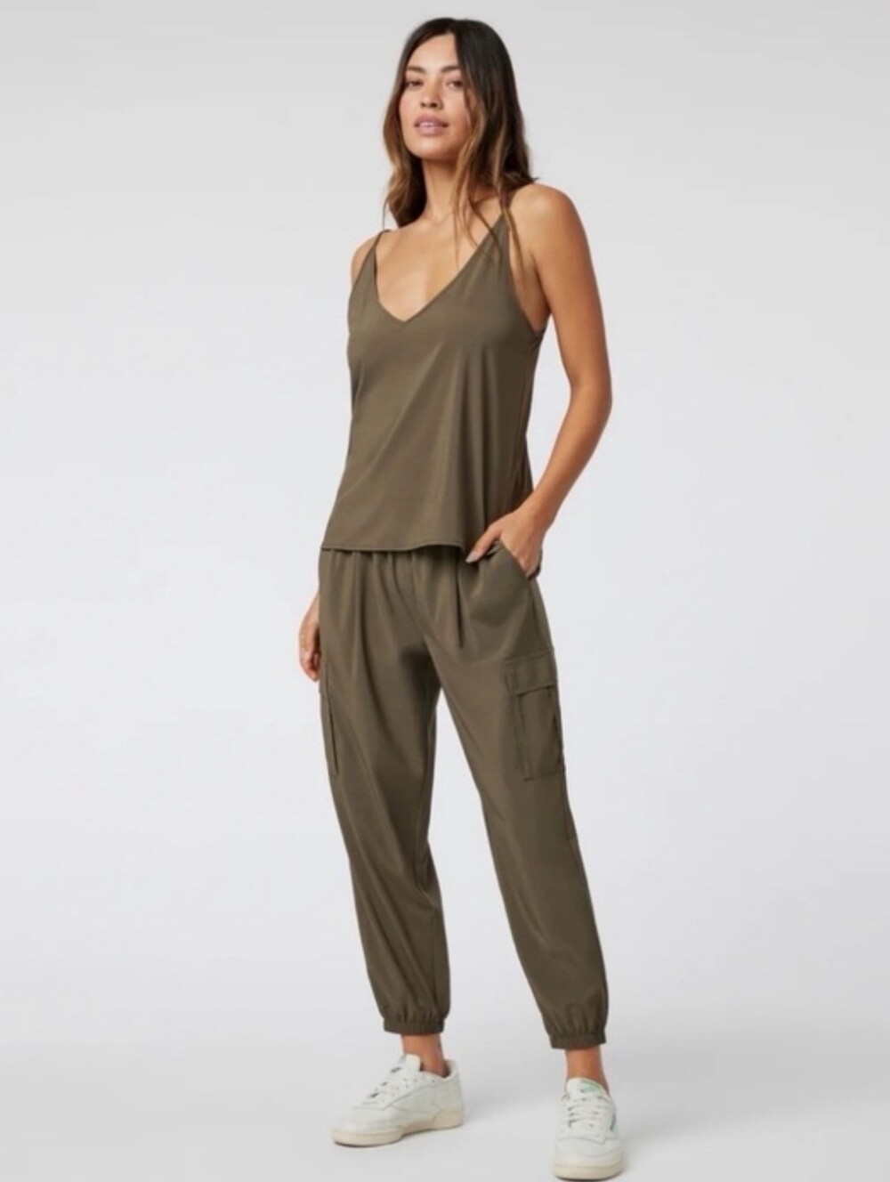 Vuori Villa Dark Oregano Cami and Jogger Pants Set